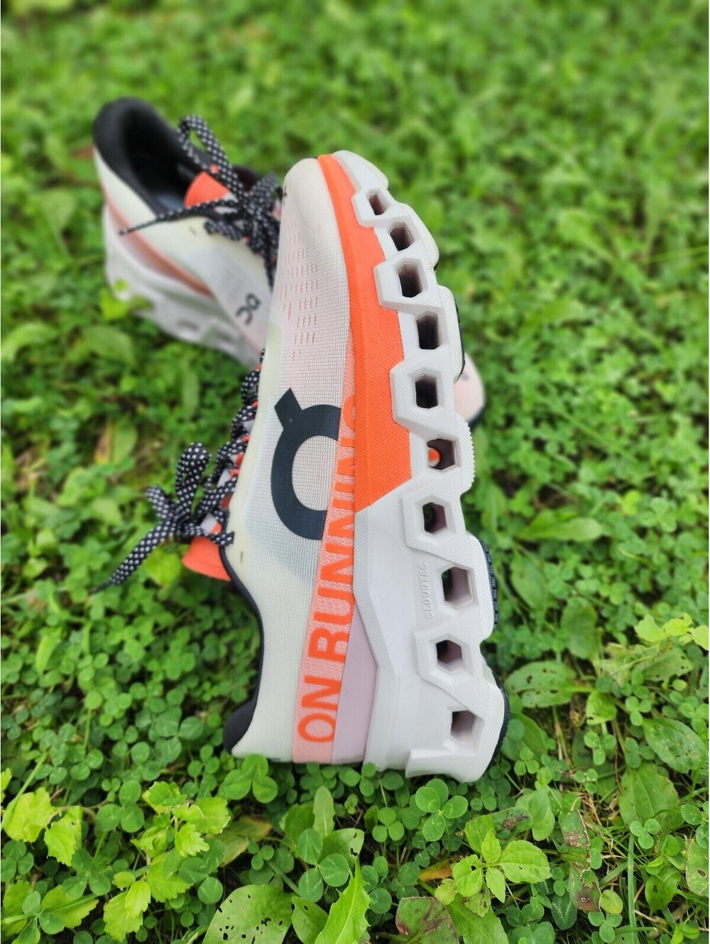 Size 8.5 - Women's On Cloudmonster 2 White Flame - Picture 5 of 9